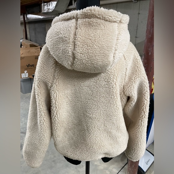 NWT Primark Zip-up Teddy Jacket with hood in Cream - Picture 3 of 5
